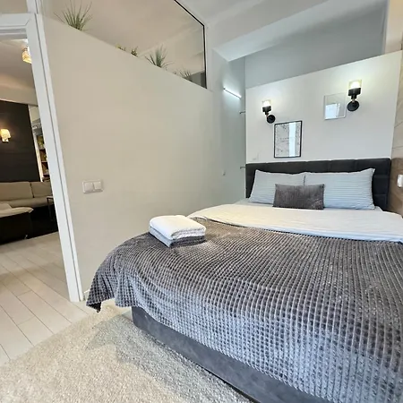 Rentnow Business Double Room Lux Apartment In The Center Chisinau Exterior photo