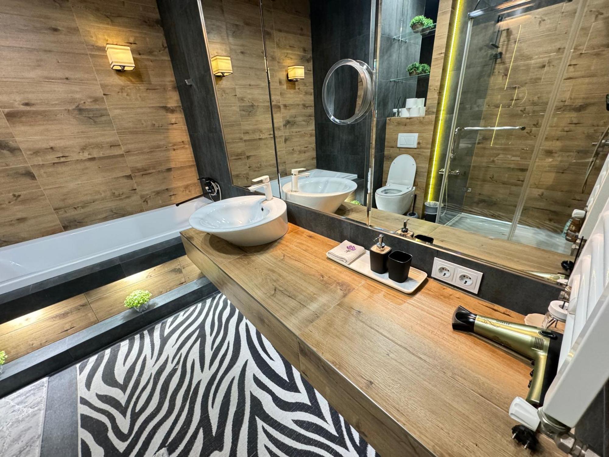 Rentnow Business Double Lux In The Center Apartment Chisinau