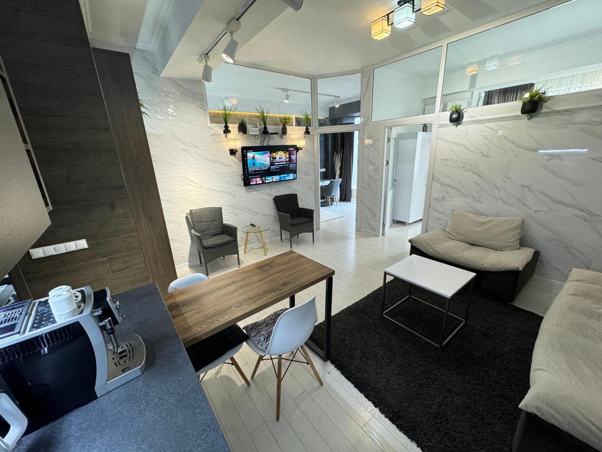 Rentnow Business Double Lux In The Center *